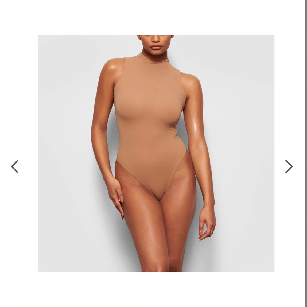 Skims Fits Everybody Sleeveless Mock Neck Bodysuit Sienna - Picture 2 of 9